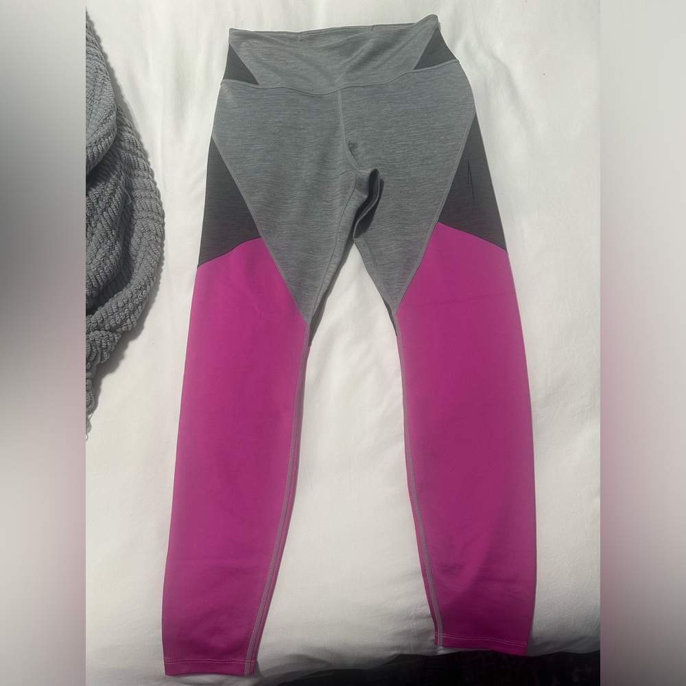 Women’s Nike leggings